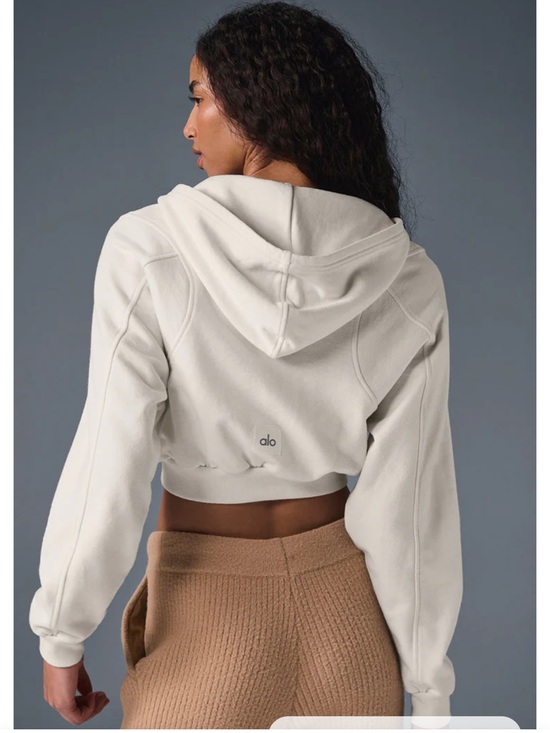 ALO Yoga Tops - ALO Hoodie Sweet Escape Ivory Cream Size Small Hooded Excellent Condition